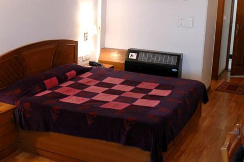 Hotel Silver Rock Mussoorie Zewnętrze zdjęcie