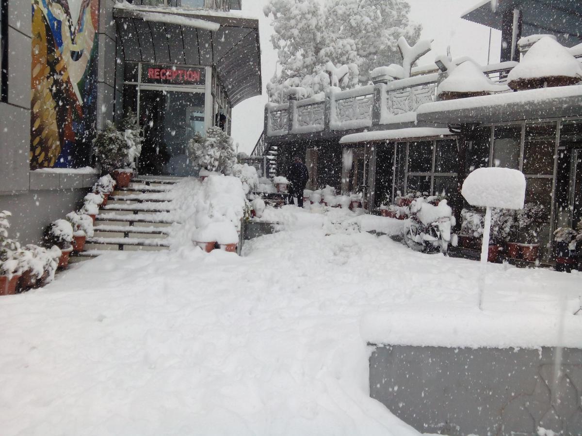 Hotel Silver Rock Mussoorie Zewnętrze zdjęcie