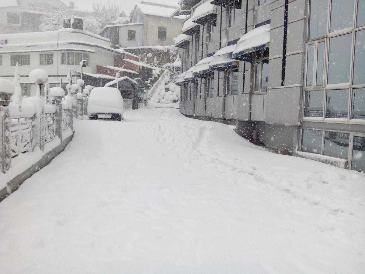 Hotel Silver Rock Mussoorie Zewnętrze zdjęcie
